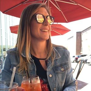 Meet your Posher, Melissa